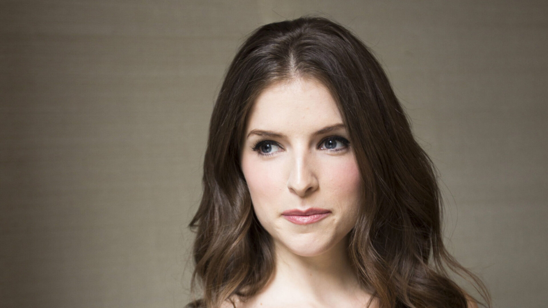 A Garota da Vez: estreia de Anna Kendrick na direção ganha poster