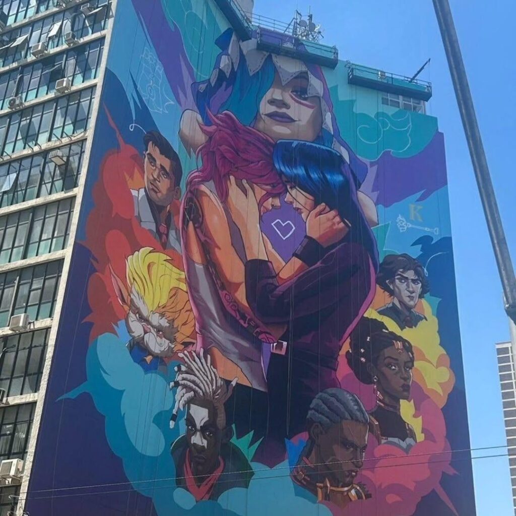 Arcane se despede e para celebrar a aclamada produção, a Netflix providenciou um imenso e lindo mural, na cidade de São Paulo.