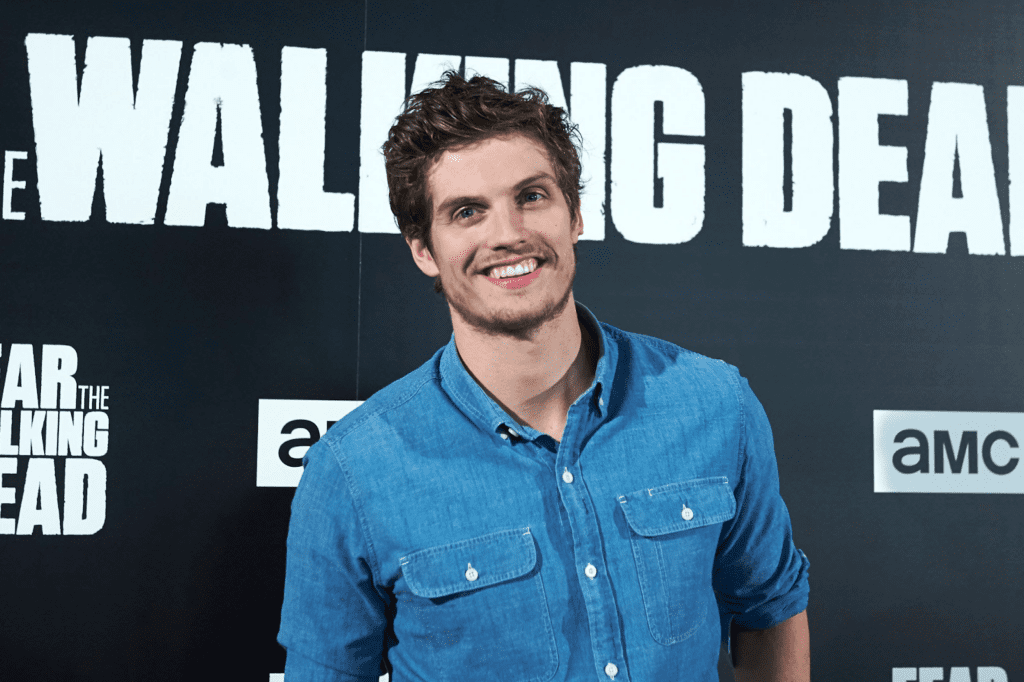 CCXP24 anuncia presença de Daniel Sharman, ator de Teen Wolf, The Vampire Diaries e Fear the Walking Dead