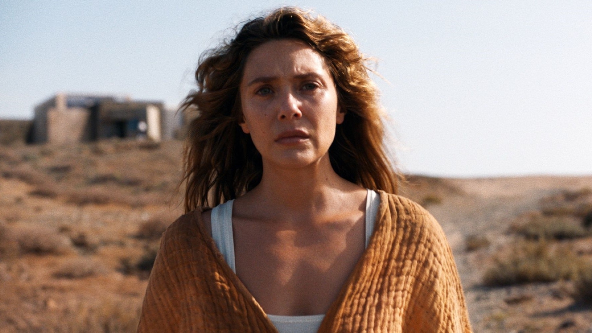 Elizabeth Olsen estrela sci-fi distópico “The Assessment”, já disponível no streaming