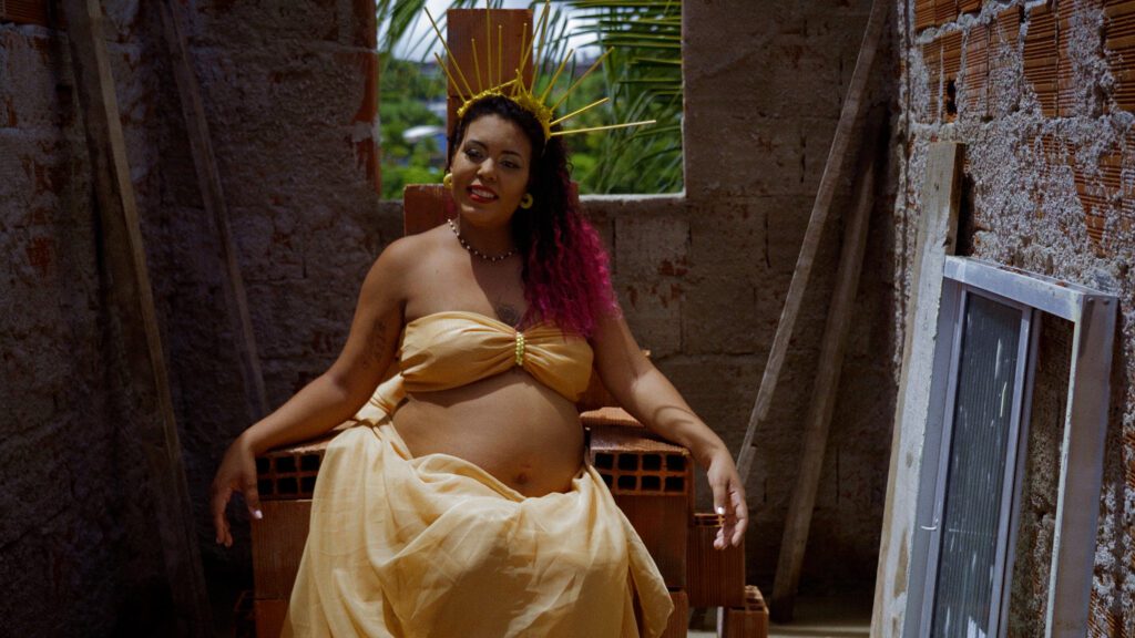 A luta pela moradia e direitos de uma influenciadora periférica do Recife em “Tijolo por Tijolo”