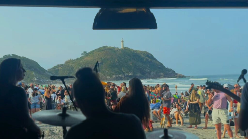 Nova edição do Festival Ilha do Mel Jazz leva música, cultura e atividades artísticas e de bem-estar para toda a família na paradisíaca Ilha do Mel
