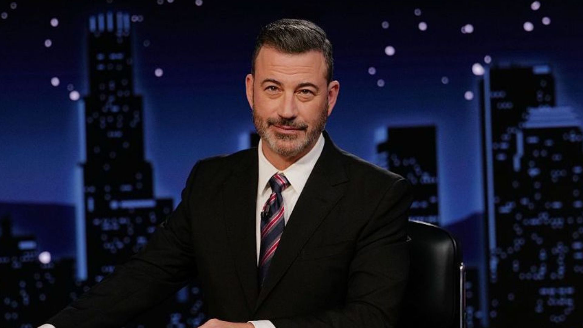 Jimmy Kimmel retorna da suspensão e programa atinge maior índice de audiência em 10 anos