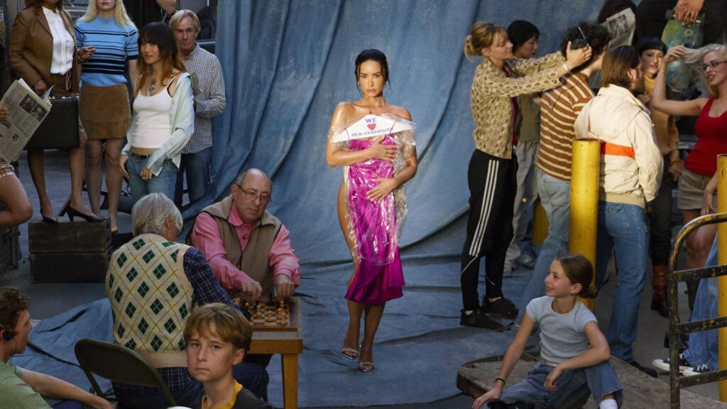 Demi Lovato anuncia novo álbum para outubro