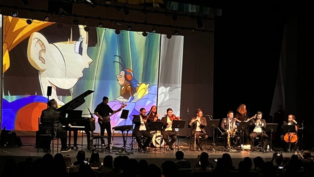 Animes in Concert tocando o tema de Dragon Ball