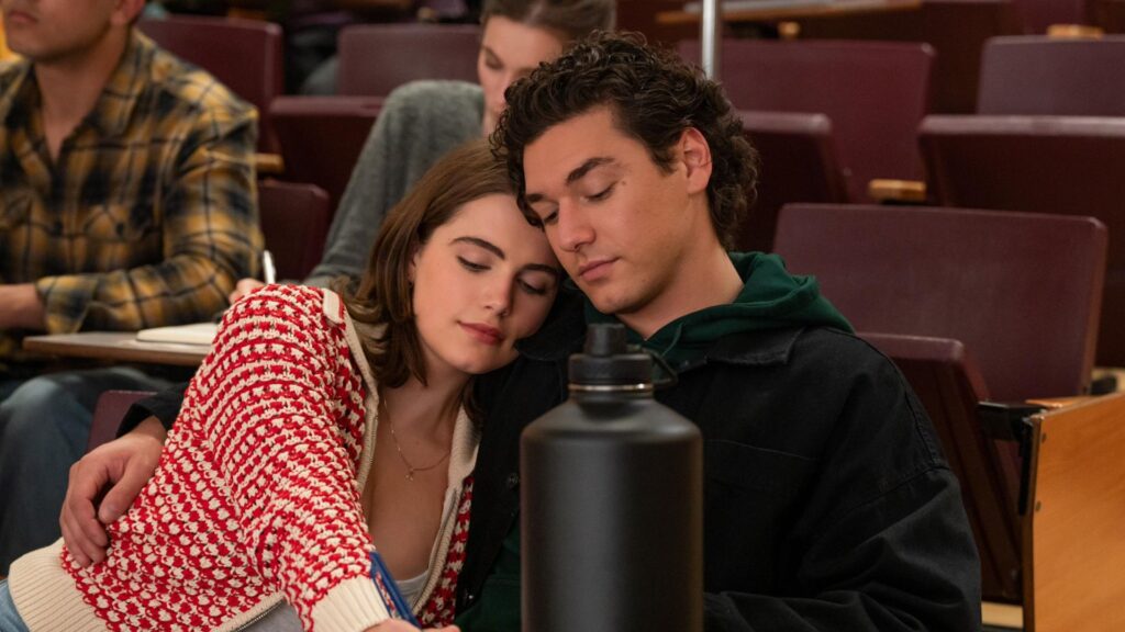 Off Campus: segunda temporada é renovada antes da estreia da primeira