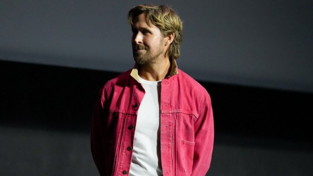 Ryan Gosling Ryan assume o Motoqueiro Fantasma graças à força da internet