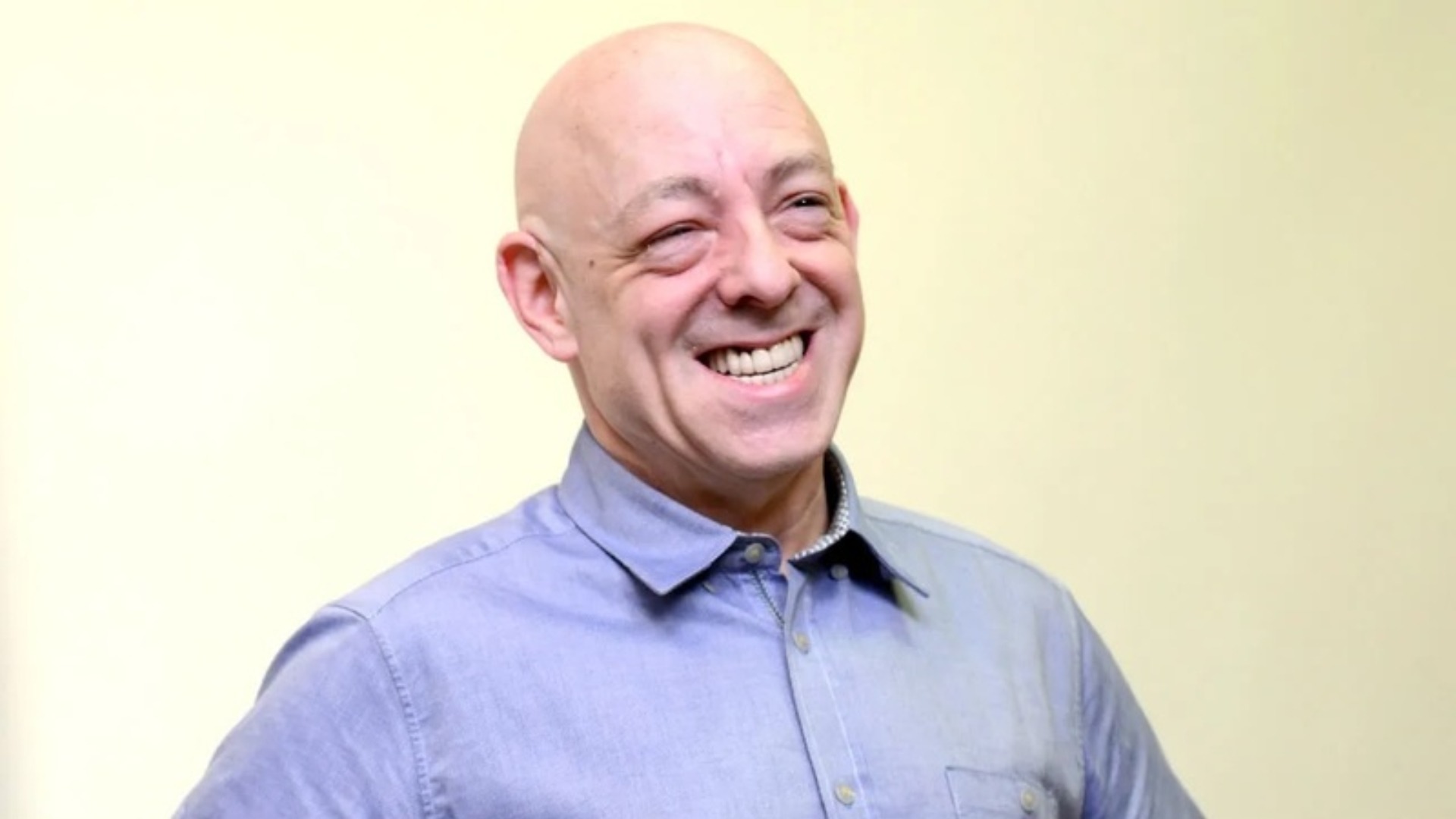 CCXP26 confirma presença do quadrinista Brian Michael Bendis