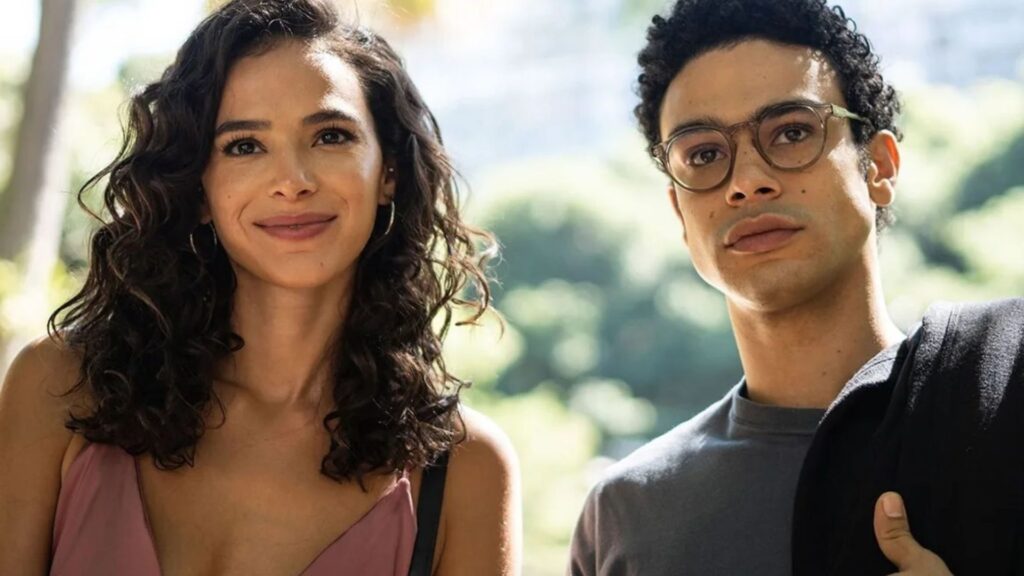 Bruna Marquezine e Sérgio Malheiros interpretam os protagonistas de Amor da Minha Vida.